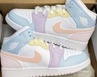 Zapatillas Nike Jordan 1 Mid Custom Pastel Cloud