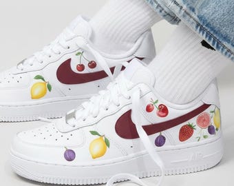 Zapatillas Nike Air Force 1 personalizadas con estampado de frutas, cerezas, fresas y cítricos