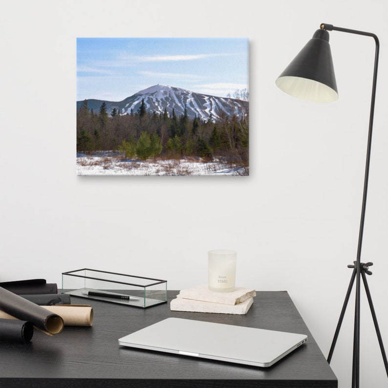 Impresión de Sugarloaf Mountain – Fotografía de montaña de esquí de Maine, paisaje invernal imagen 6