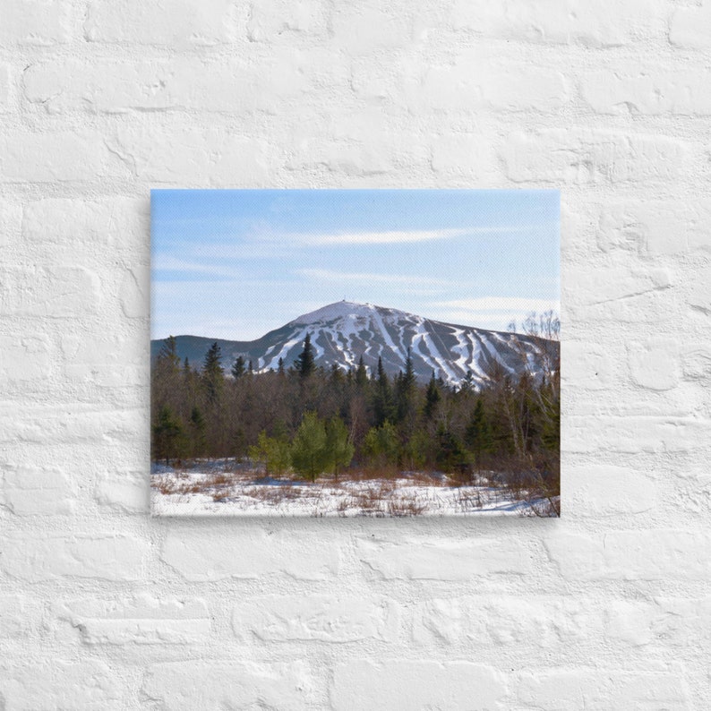 Impresión de Sugarloaf Mountain – Fotografía de montaña de esquí de Maine, paisaje invernal imagen 7