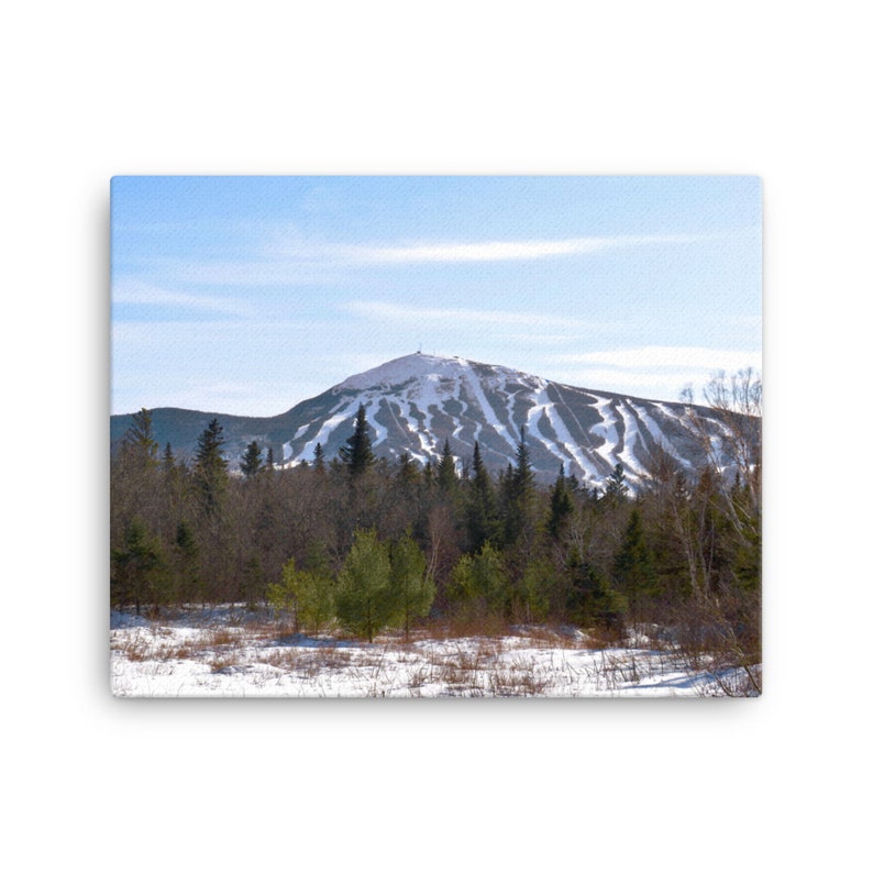 Impresión de Sugarloaf Mountain – Fotografía de montaña de esquí de Maine, paisaje invernal imagen 4