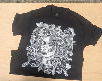 Gorgon Tee- GILDAN Black