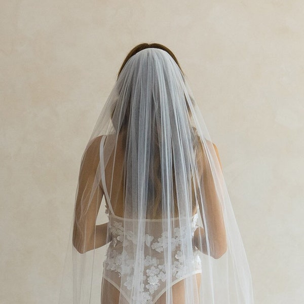 ST002 One Tier Soft Wedding Veil in White and Light Ivory, Single Tier Plain Bridal Veil for Modern Brides, Chapel Veil, Cathedral Veil