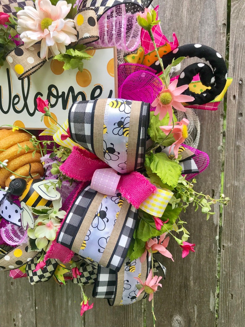 Welcome Wreath Bee Wreath Buffalo Plaid Wreath Everyday Wreath Bumble Bee Wreath Bee hive Summer Wreath
