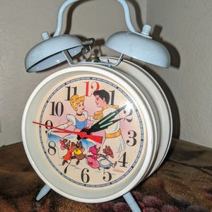 Disney Cinderella Sunbeam Väckarklocka Uppdragbar Mekanisk