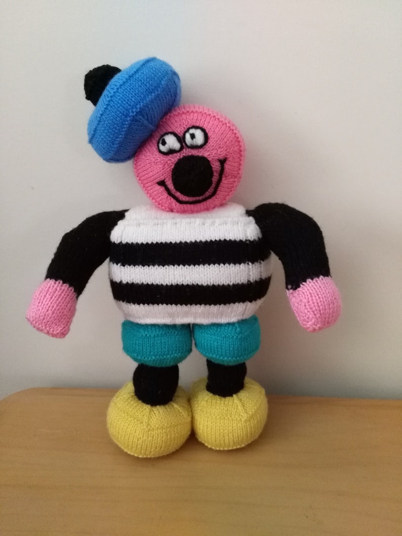 Tejido a mano BERTIE BASSETT Licorice Allsorts Man 16 Etsy