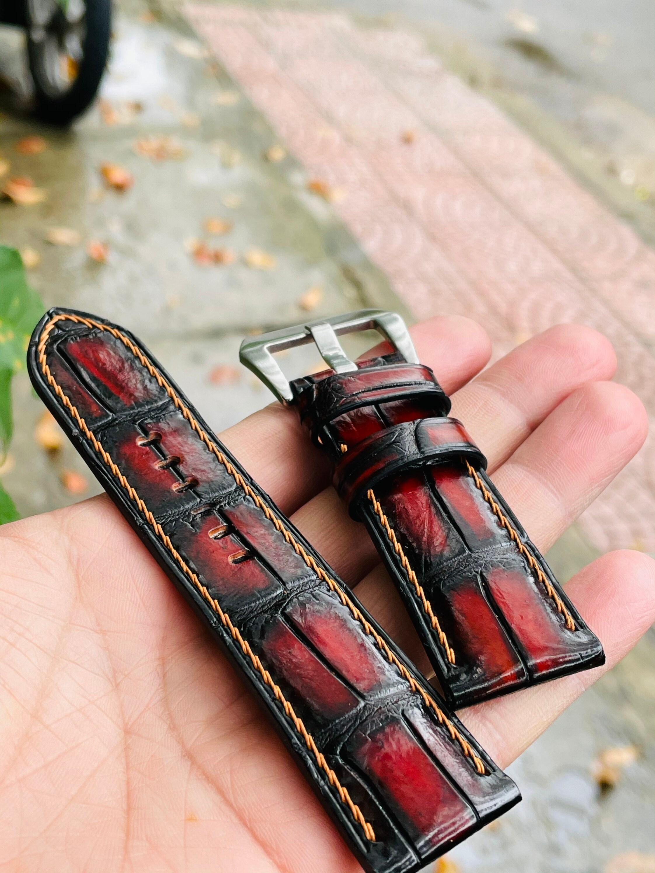 Hand dyed patina reddish brown crocodile leather watch strap | Etsy