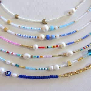 Freshwater pearl necklace, beaded necklace, small colored necklace, 18-karat gold chain