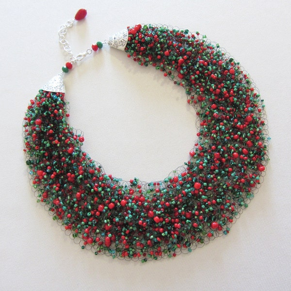 Red Green beaded Christmas necklace, gift for women, to my wife necklace