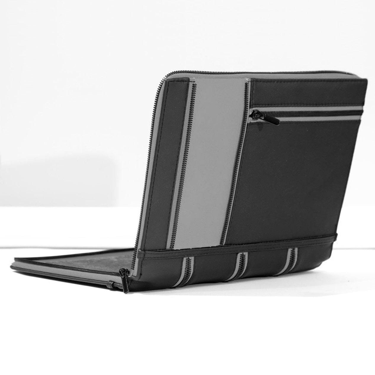Caweet Custodia In Feltro E Pelle PU Per Kindle Scribe 11 Pollici (2025) E Colorsoft – Con Supporto Pieghevole, Porta-stilo E Chiusura Sicura, Colore Nero