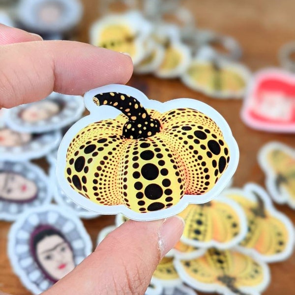 Keychain Yayoi Kusama Etsy