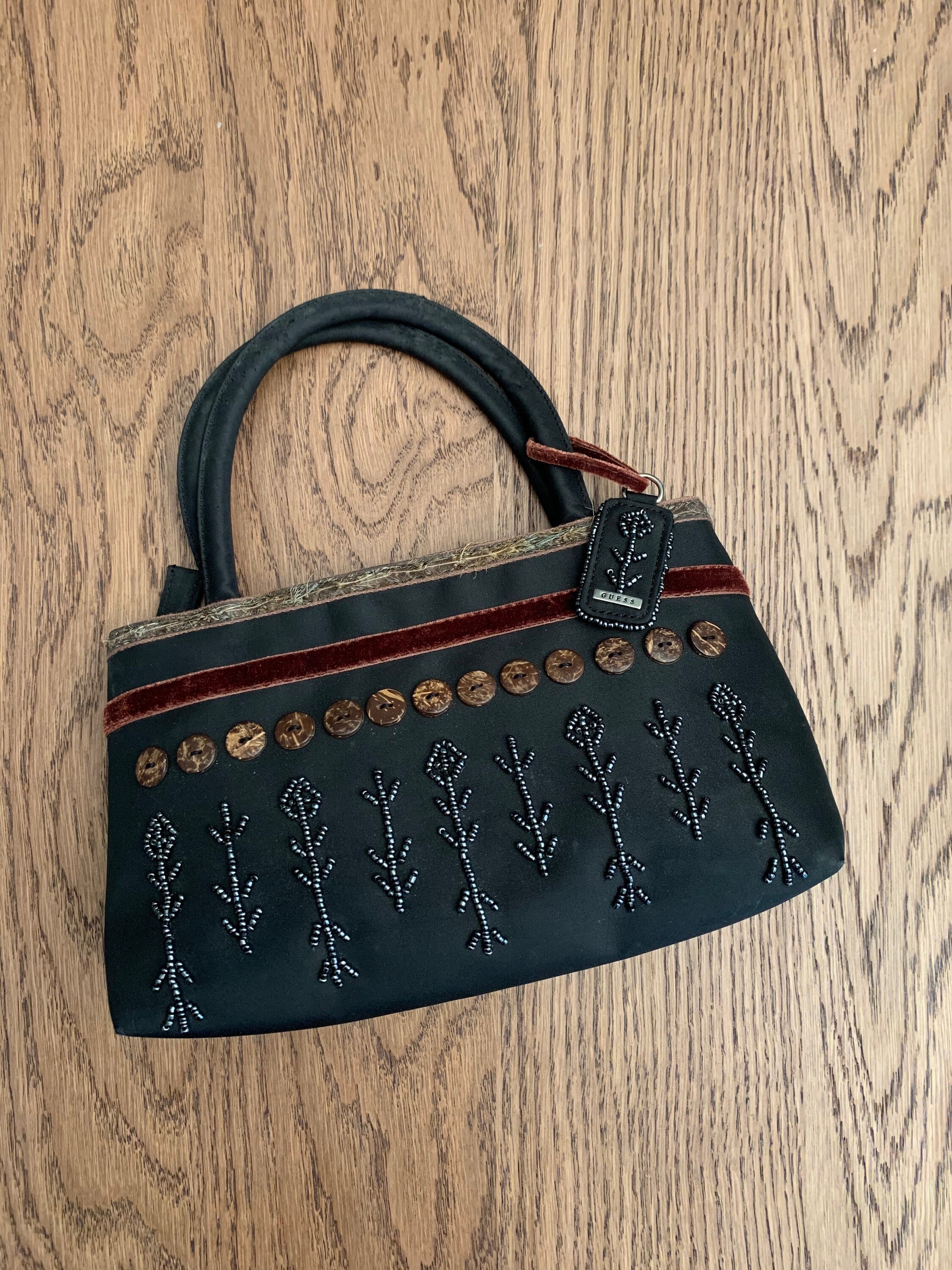 Vintage button. Beaded Pocket purse
