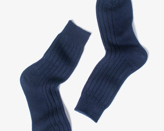 Mens Cashmere Socks Luxurious Comfort for Stylish Everyday Wear Navy Blue Socks Luxury Lounge Bed Socks