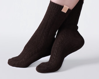 Eco Friendly Yak Wool Donegal Yarn Wool Cable Knit Socks Comfortable Durable