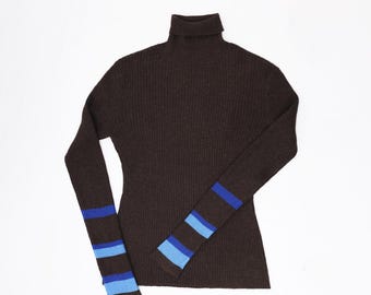 Mongolian Yak Wool Sweater Cozy High Neck Pullover Soft Insulating Unique Contrast Sleeves