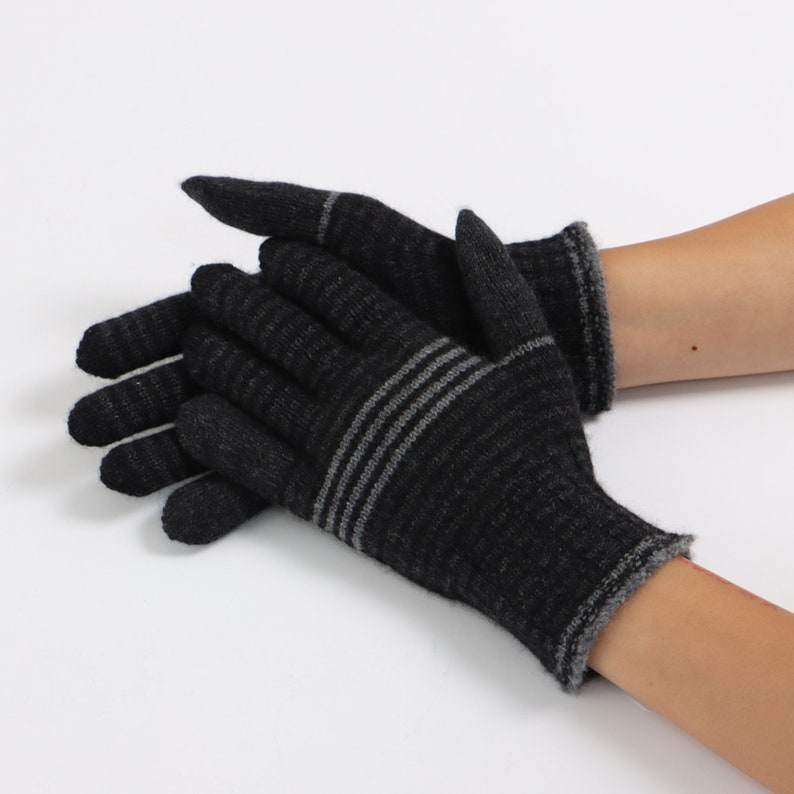 Pure Cashmere Gloves for Women Luxurious Mittens Mongolian Natural Super Warm Gloves Woolen Hand Warmer Winter Glove image 5