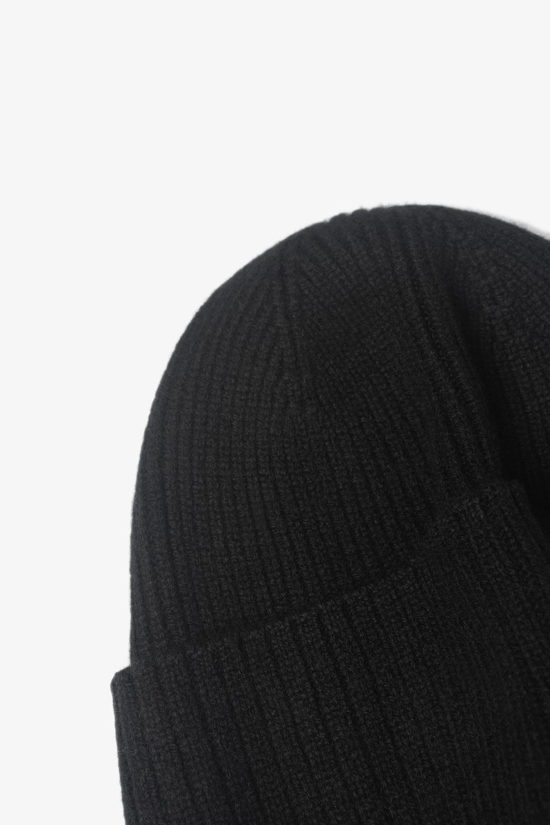 Luxury Cashmere Beanie Soft Stylish Winter Hat for Ultimate Comfort image 5