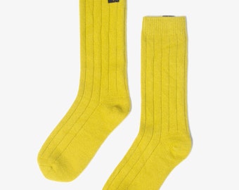 Pure Cashmere Womens Socks Natural Yellow Cashmere Casual Socks Luxury Lounge Bed Socks