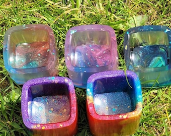 Resin office storage pods - make up brushes pot -desk tidy  - paperclip pot