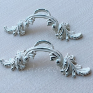 Ivory Silver French Provincial Drawer Pull - Shabby Chic Dresser Handle (2.5&quot; Hole) WMLS900