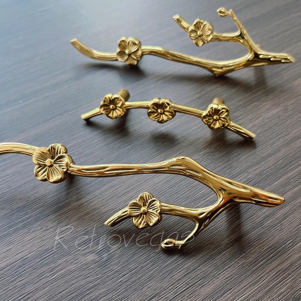 Flower Solid Brass Drawer Pull: Modern Cabinet Knob WMLS549