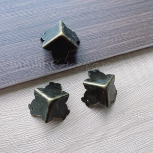 4PCS Bronze Decorative Corner Protectors: Wood Box Feet (20x30mm) BJ102