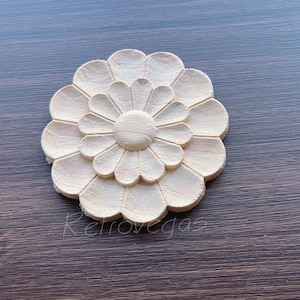 1 Piece Round Wood Carving Rosette Applique Shabby Chic Wood Embellishments Ornate Furniture Apliques Wood Onlay Furniture Supplies WA135