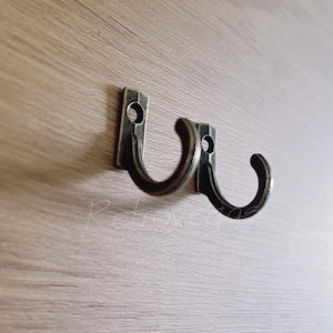 8PCS 21x22mm Antique Bronze Metal Hook, Key Hanger,Robe Hook,Furniture Hardware hook,Decorative Hook GG027