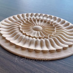 Oval Rosette Wood Applique: Shabby Chic Furniture Embellishment (5.9&quot;x3.9&quot;)