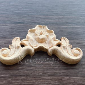 Set of 2 Shabby Chic Rose Wood Embellishments Ornate Furniture Apliques Wood Onlay Furniture Trim Supplies WA002