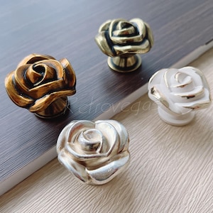 Ladeknop roze: Shabby Chic French Provincial Dresser Pull WMLS1017