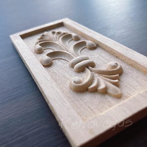 Shabby Chic Wood Rosette Applique: Ornate Furniture Embellishment