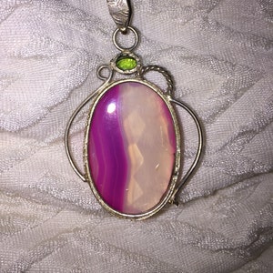 Vintage Silver Tone Pink Agate Pendant on Adjustable Necklace 15-17&quot;
