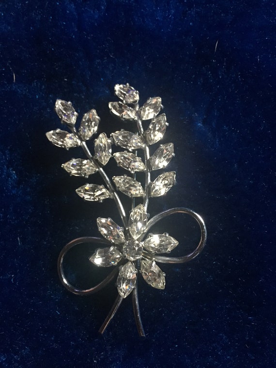 Absolutely Stunning Art Deco Rhinestone Flower and