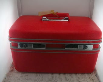 Vintage Samsonite Silhouway Train Case Pink Red Sears w Key 60s