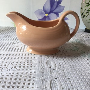 Excellent Retired Fiesta Apricot/Peach Gravy Boat