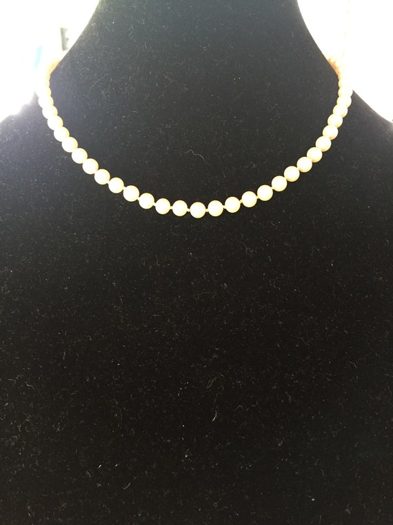 Vintage MARVELLA Faux Pearl Necklace 16"