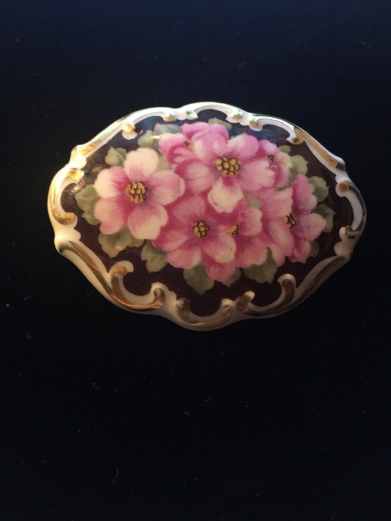 Antique 1918-1929 Hand Painted Porcelain Brooch B… - image 1