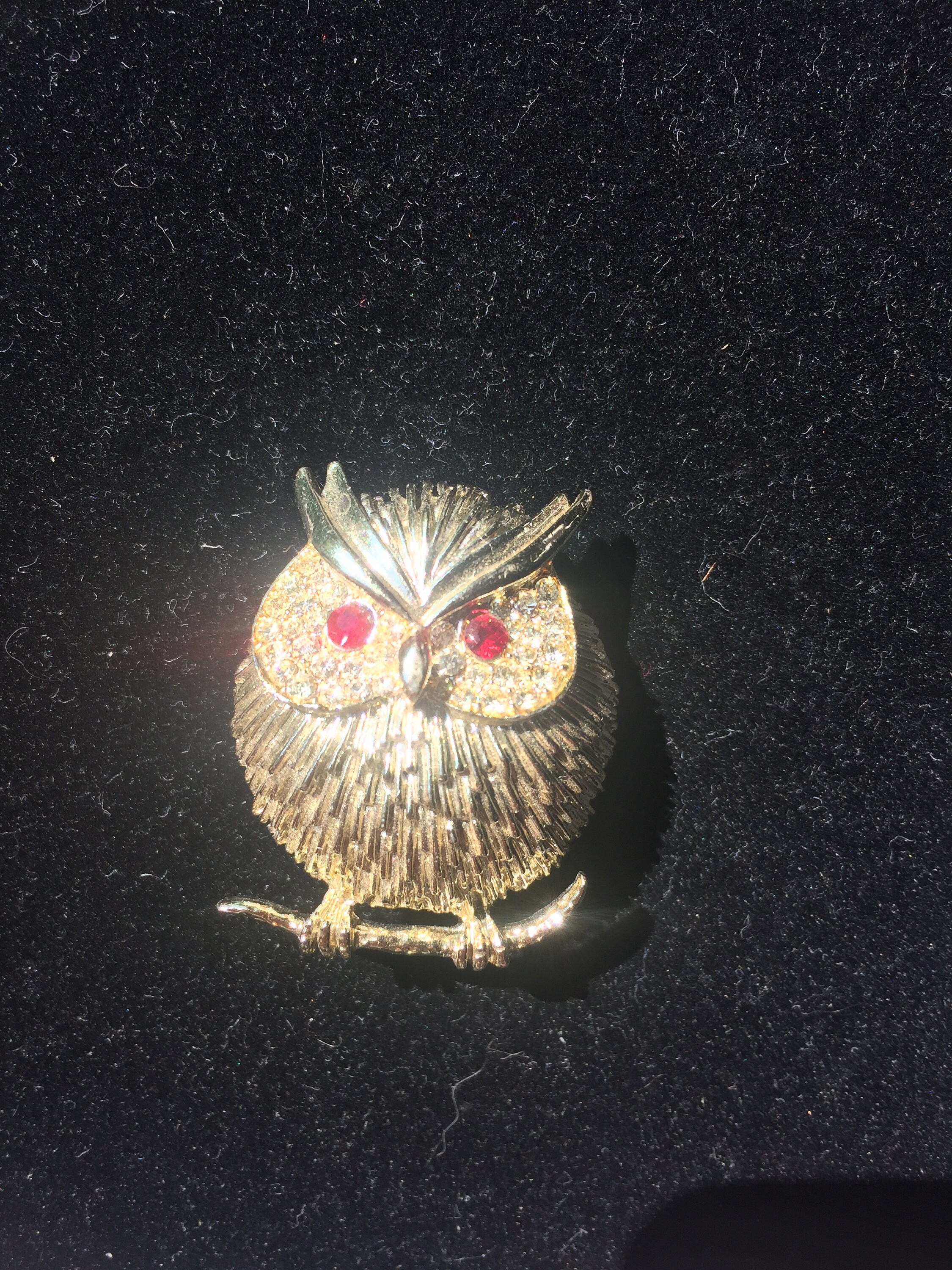 Vintage Gold Tone Owl Brooch With Red and Clear Crystals