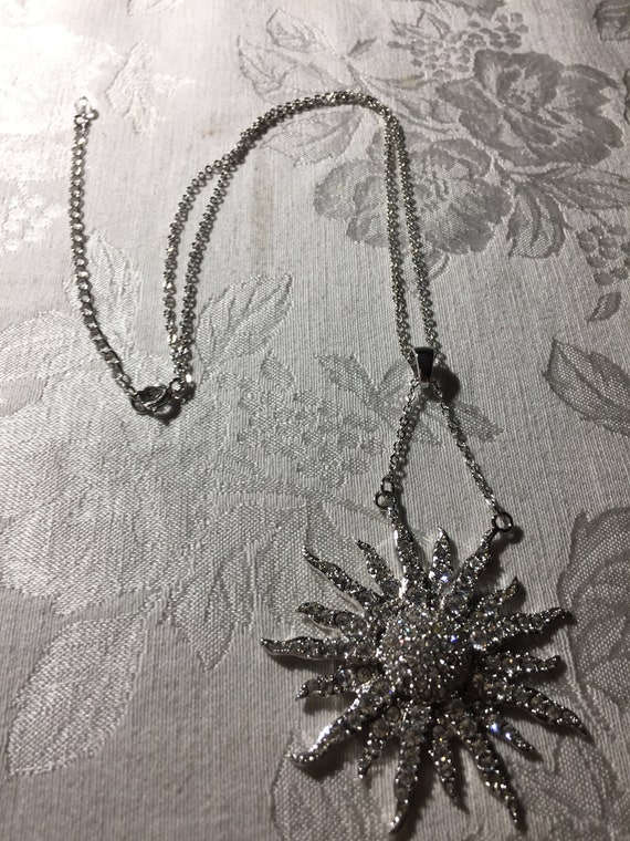 Stunning Adjustable Crystal  "SUN" Silver Tone Nec