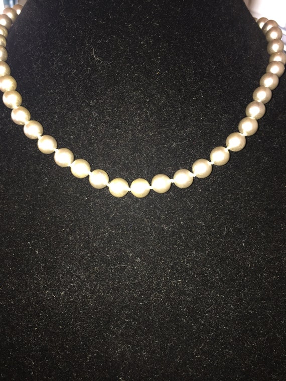 Beautiful Vintage Silver Monet Faux Pearl Necklac… - image 2