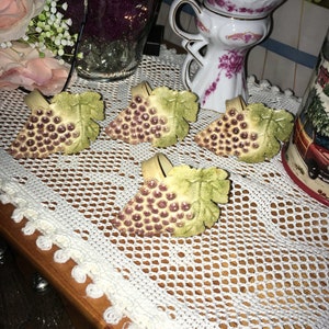 4 Vintage Grape Shaped Napkin Holders