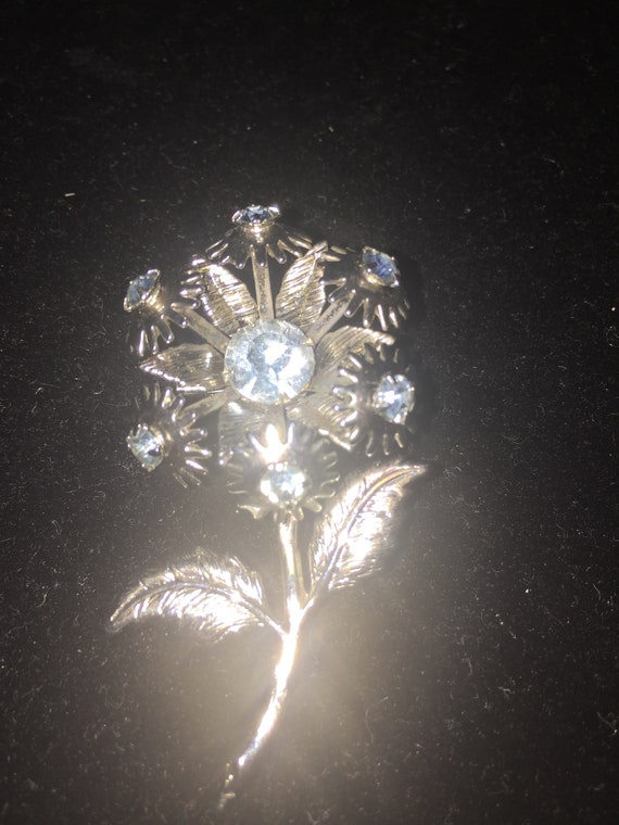 Beautiful Vintage Floral Brooch with Light Blue Rh