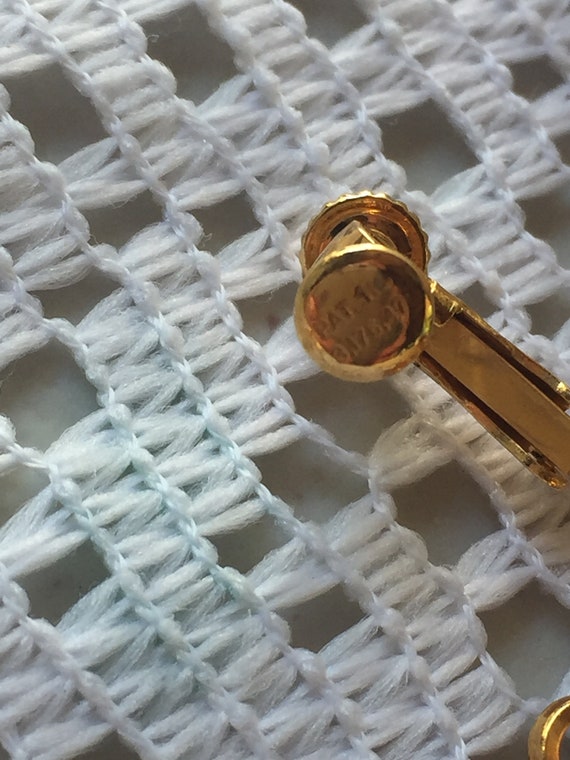 Vintage WORTHY MATRON Symbol Clip Earrings - Gem