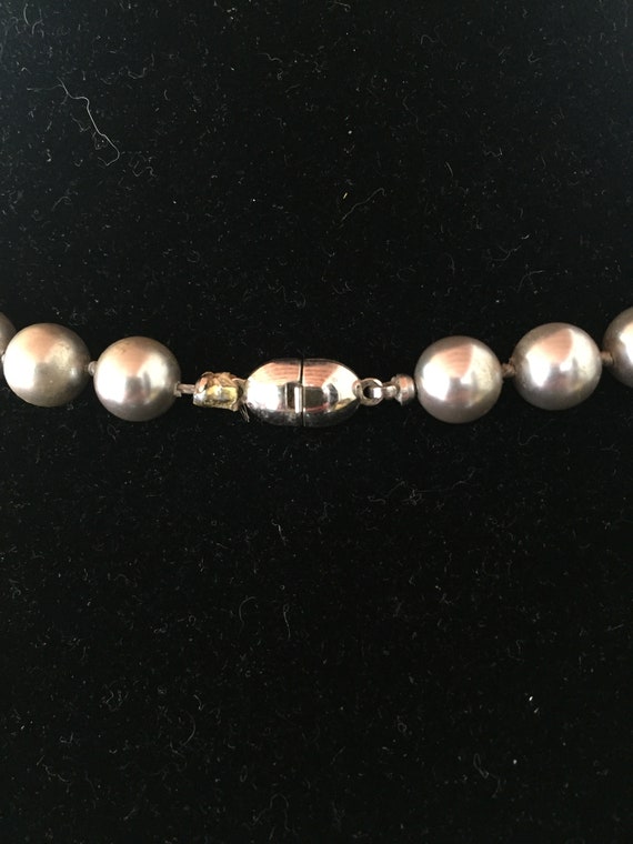 Beautiful Vintage Silver Monet Faux Pearl Necklac… - image 3