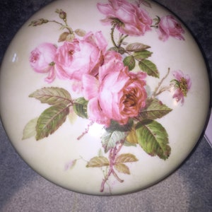 Large Circa 1892-1917 TV Tressemanes & Volt Porcelain Powder Vanity Jar HP Roses image 2