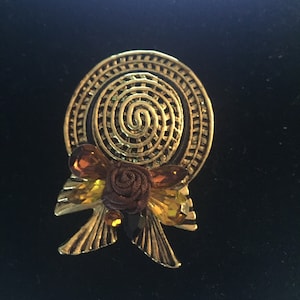 Vintage Sun Hat Brooch W/Brown Rhinestones - Gold Tone