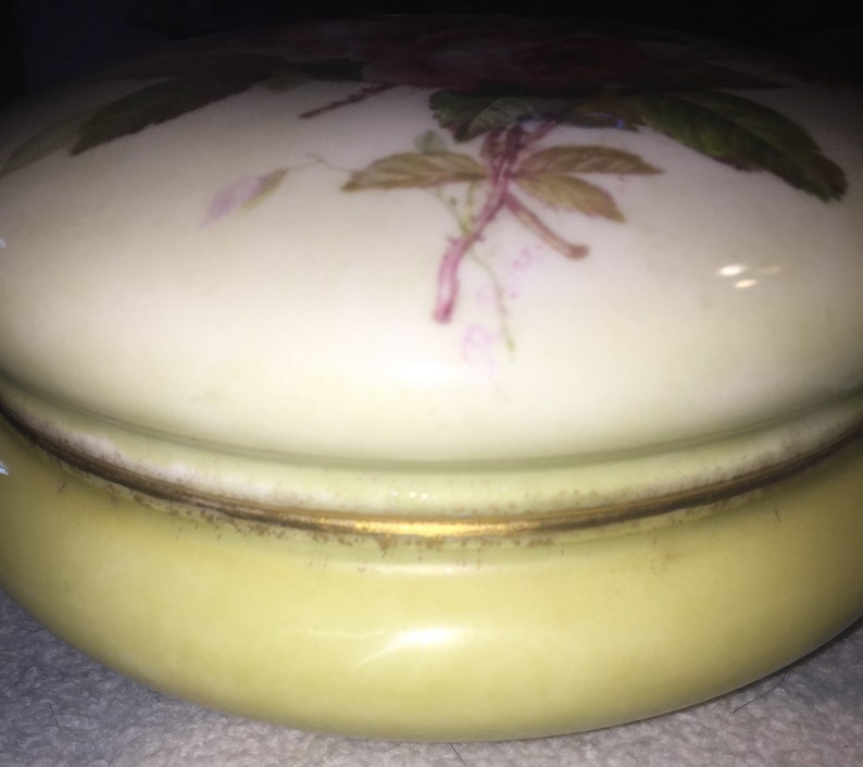 Large Circa 1892-1917 TV Tressemanes & Volt Porcelain Powder Vanity Jar HP Roses image 3