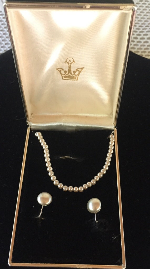 Vintage Marvella Imitation Pearl and Crystal Earri