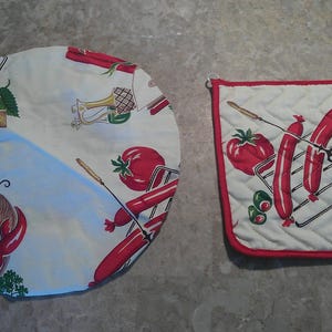 Vintage 1950s BBQ Kitchen Set Chef Hat Pot Holder Hot Dog Print